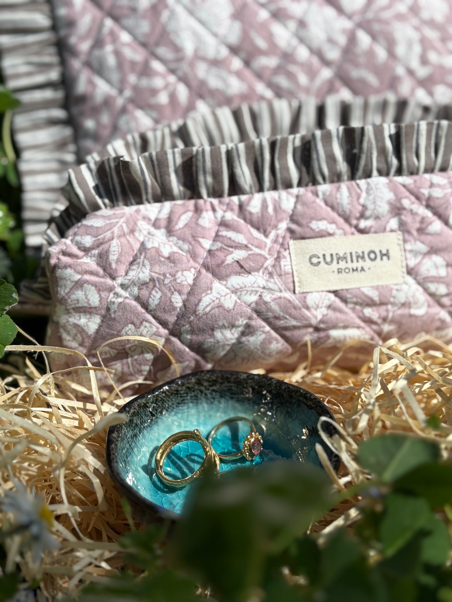 ROUCHES PENCIL CASE - LILAC SKY