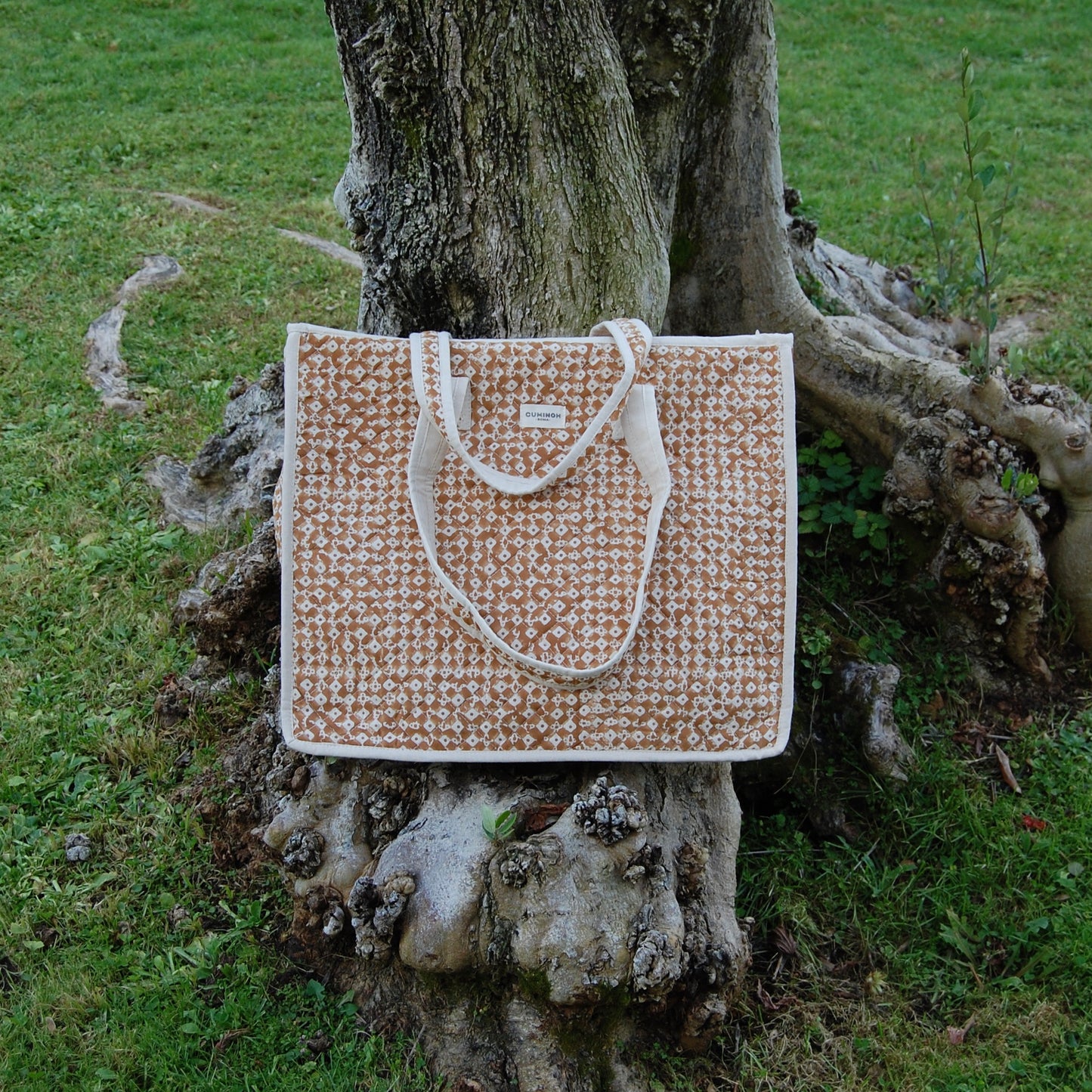 SHOPPING ZIP BAG - MEMORY OF A TILE