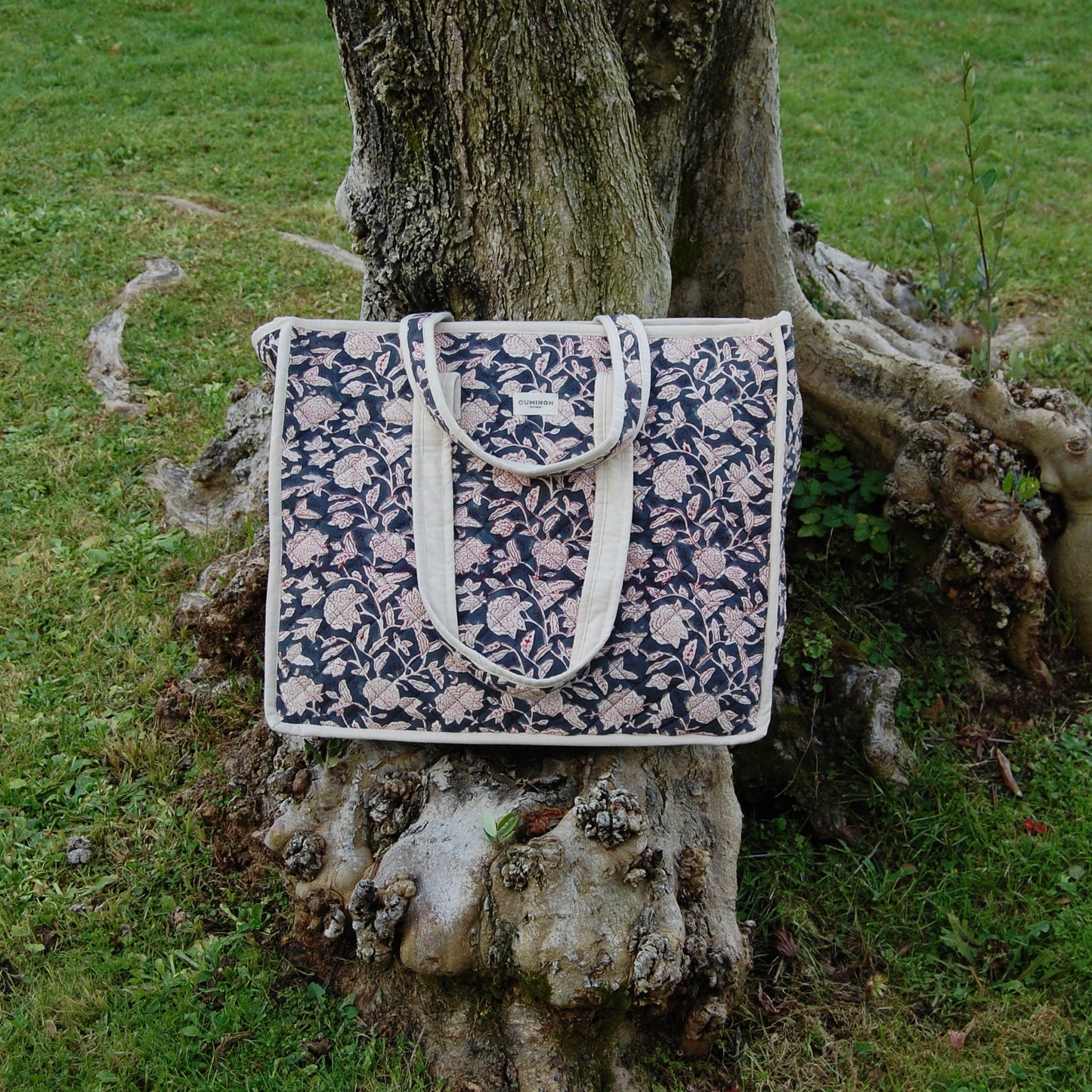 SHOPPING ZIP BAG - MIDNIGHT DAFFODILS