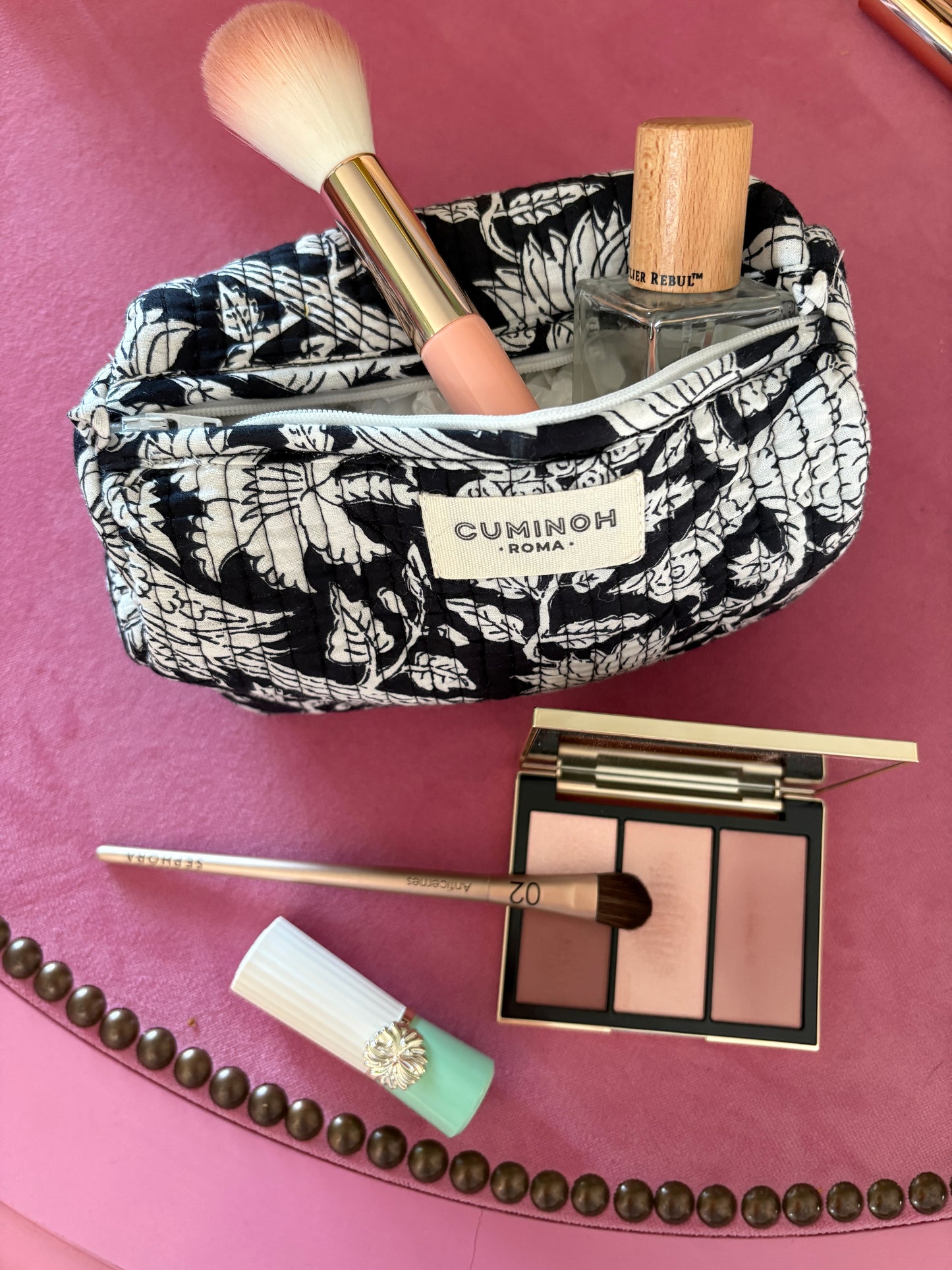 BEAUTY CASE - BLACK FOREST
